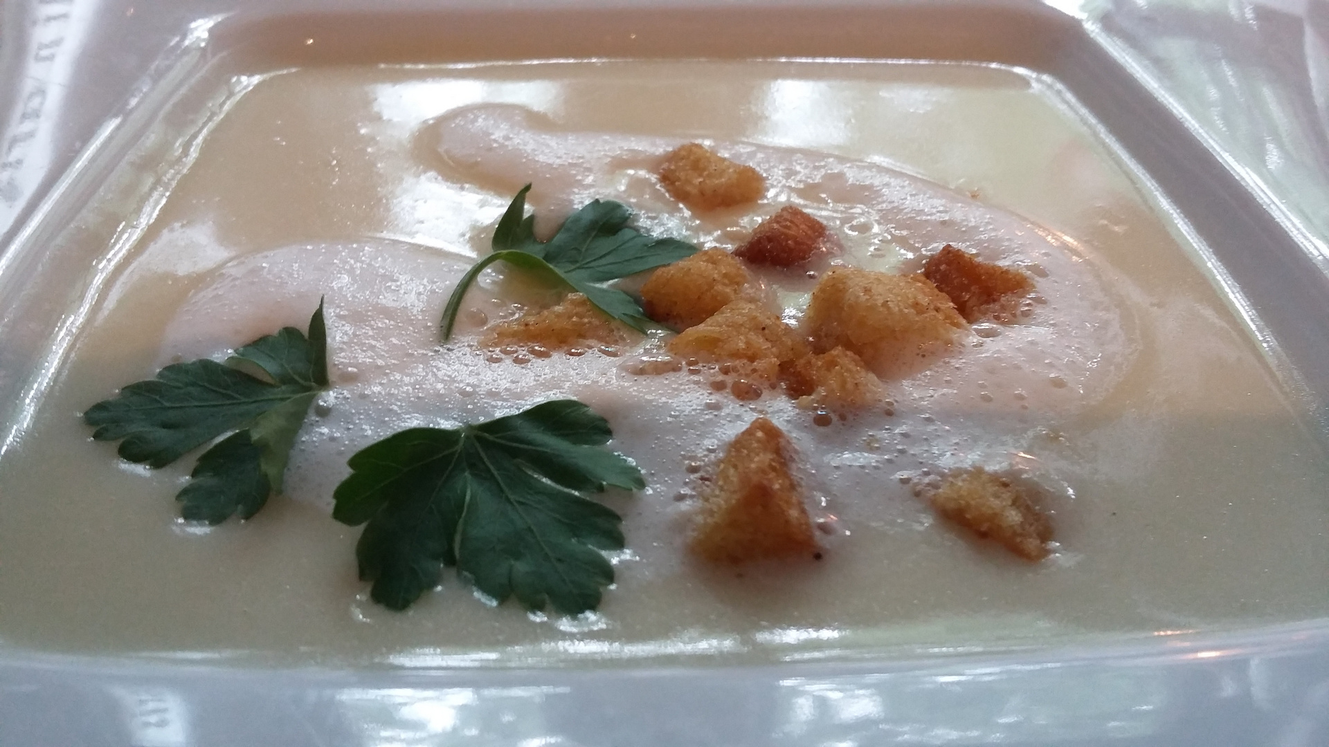 Spargelcremesuppe... bald ist die schöne Zeit wieder vorbei.....