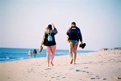 Spaziergänger am Strand