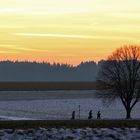 Spaziergänger nach Sonnenuntergang