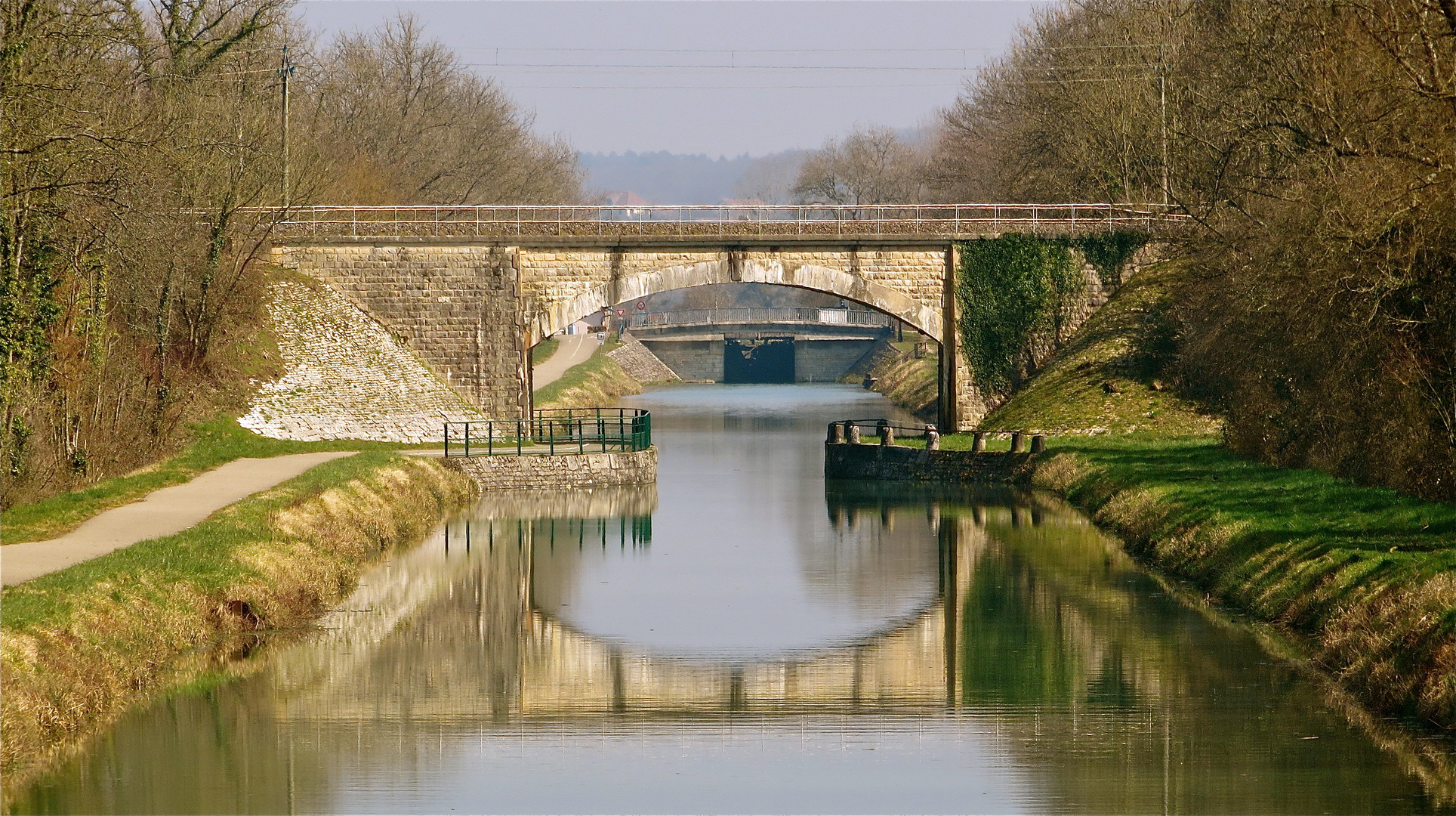 ...Spaziergang am Canal -1- ...