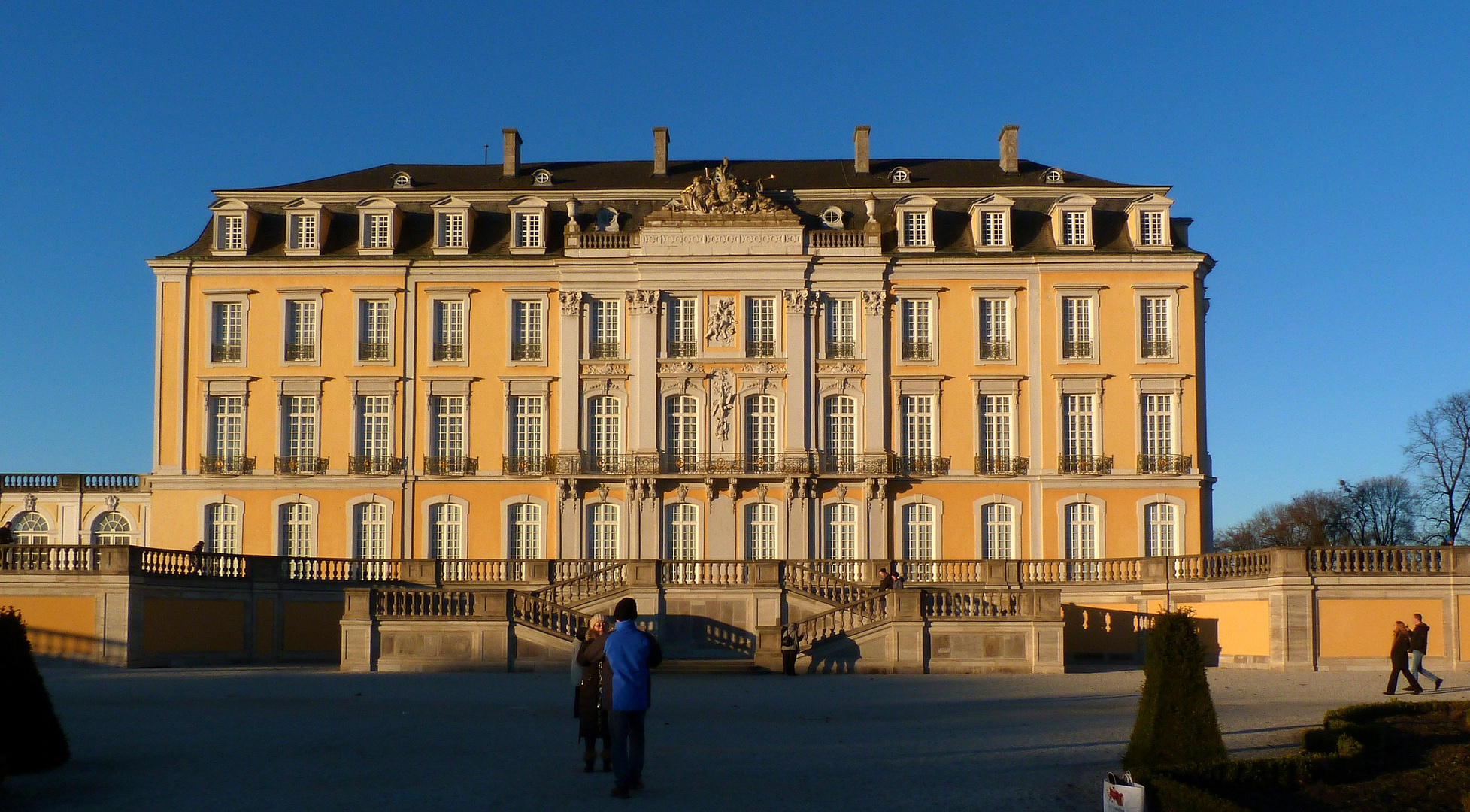 Spaziergang am Schloss