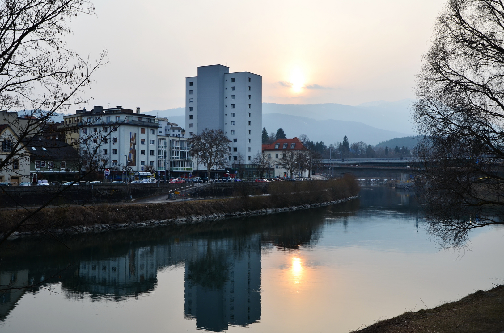 Spaziergang an der Drau ( in Villach )