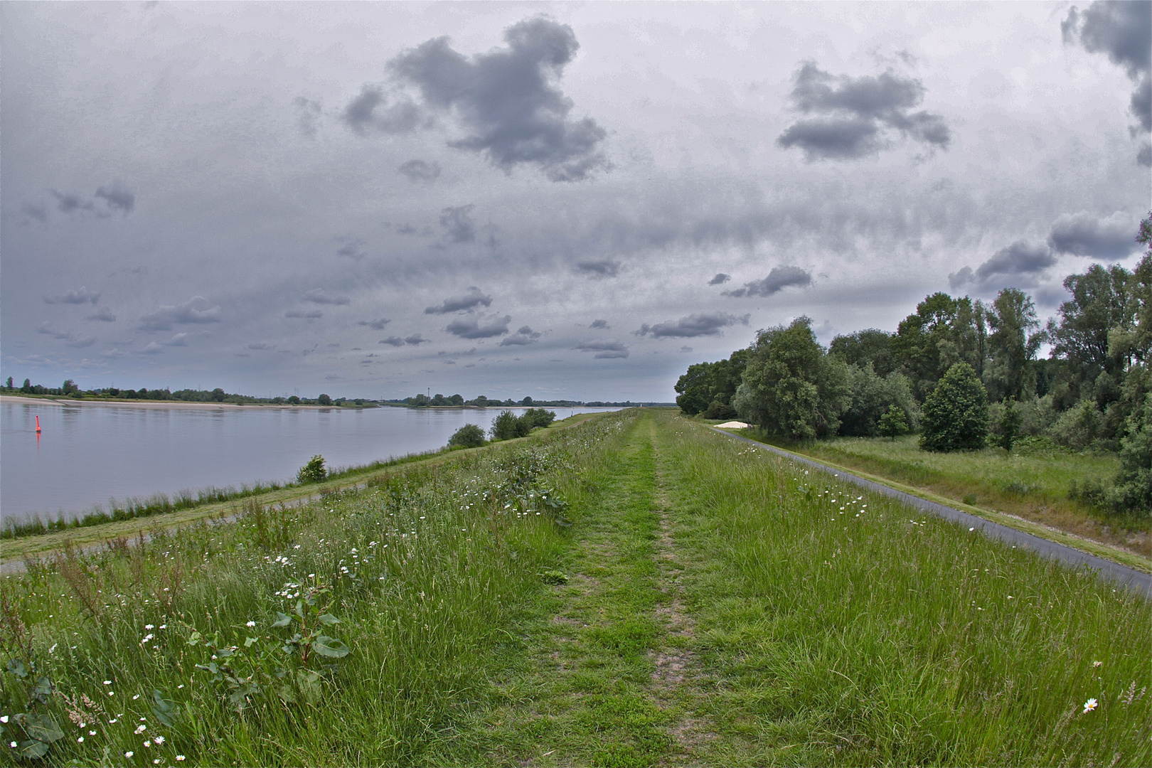 Spaziergang an der Weser