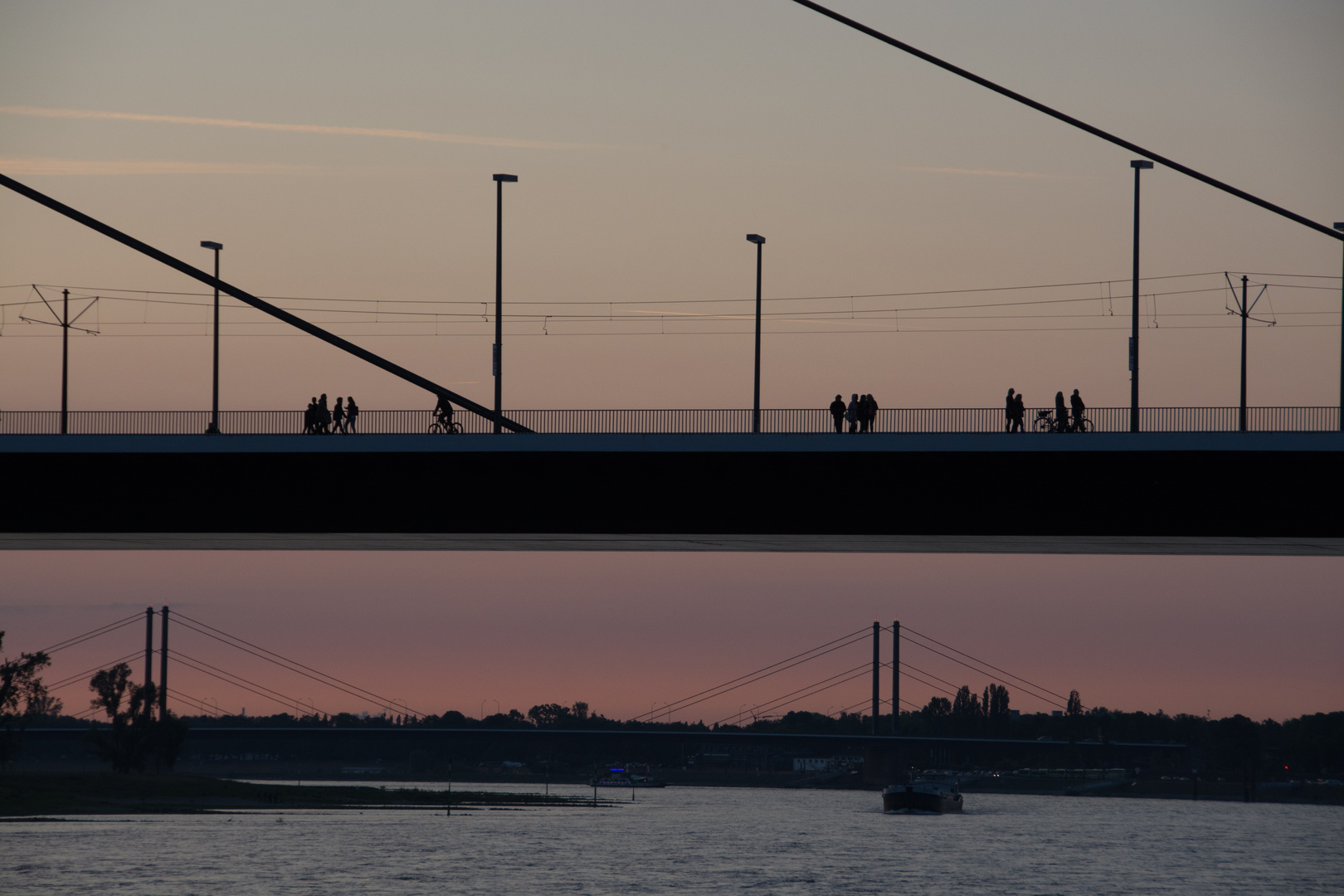 Spaziergang auf der Brücke