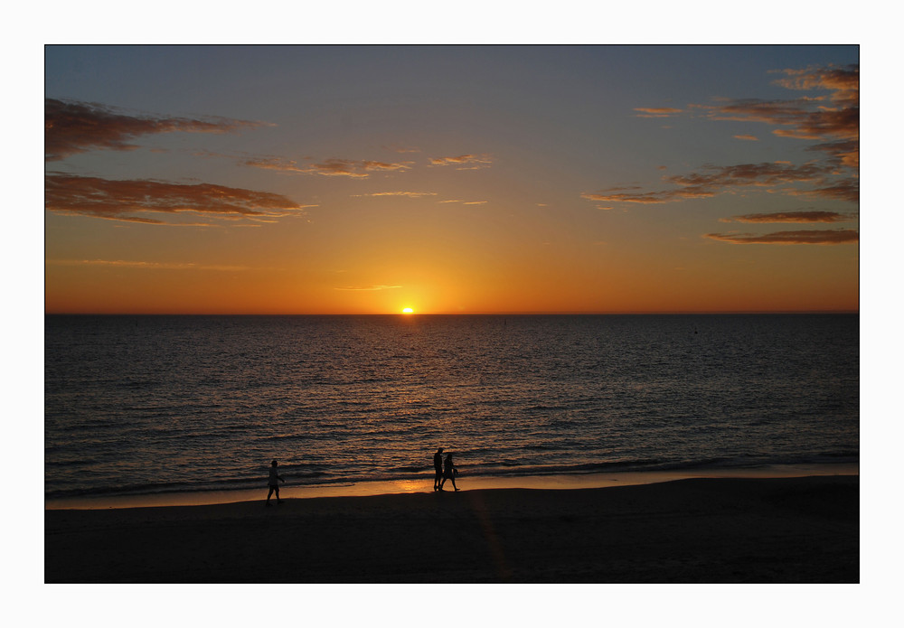 Spaziergang bei Sonnenuntergang