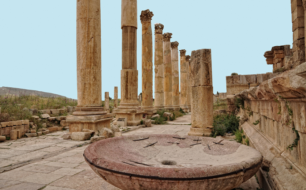 SPAZIERGANG DURCH DIE VERGANGENHEIT-JERASH