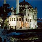 Spaziergang durch Istanbul (17): Ortaköy-Moschee und Bosporus-Brücke