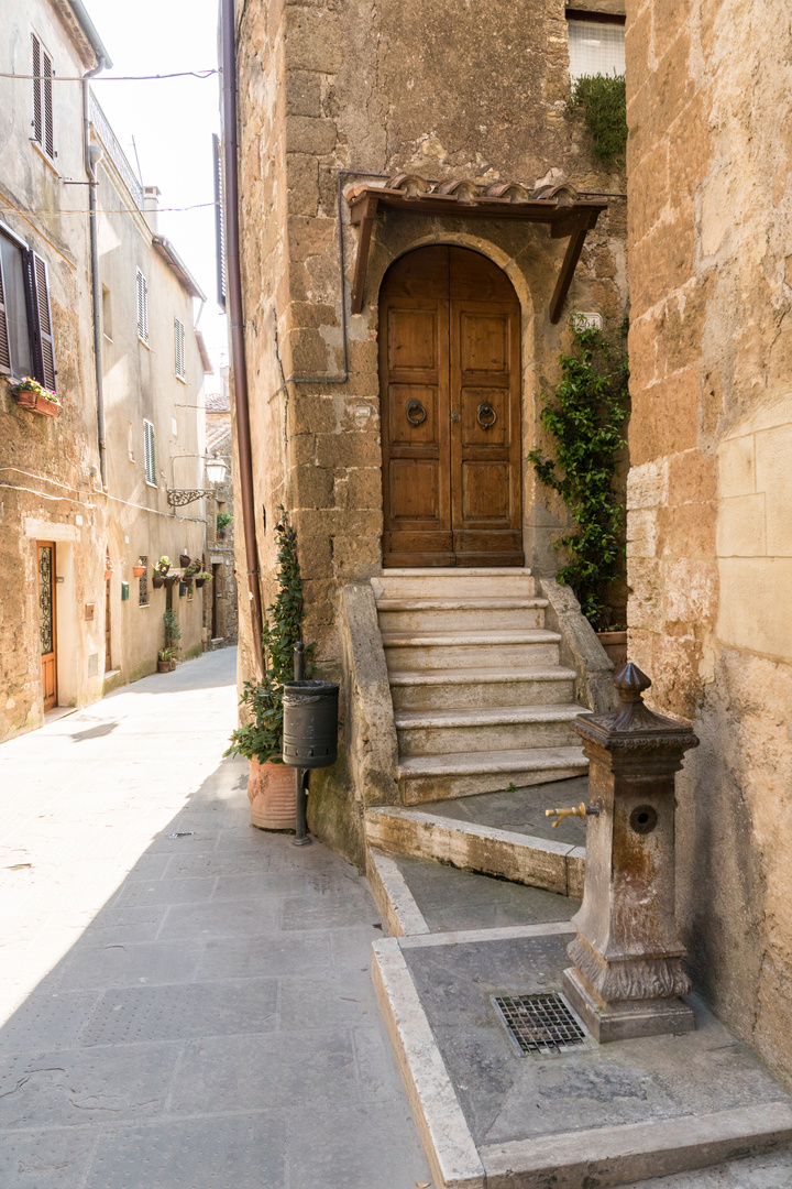 Spaziergang durch Pitigliano