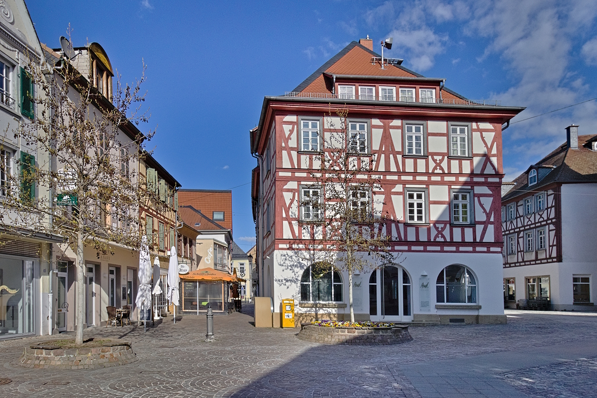 Spaziergang im April durch Alzey