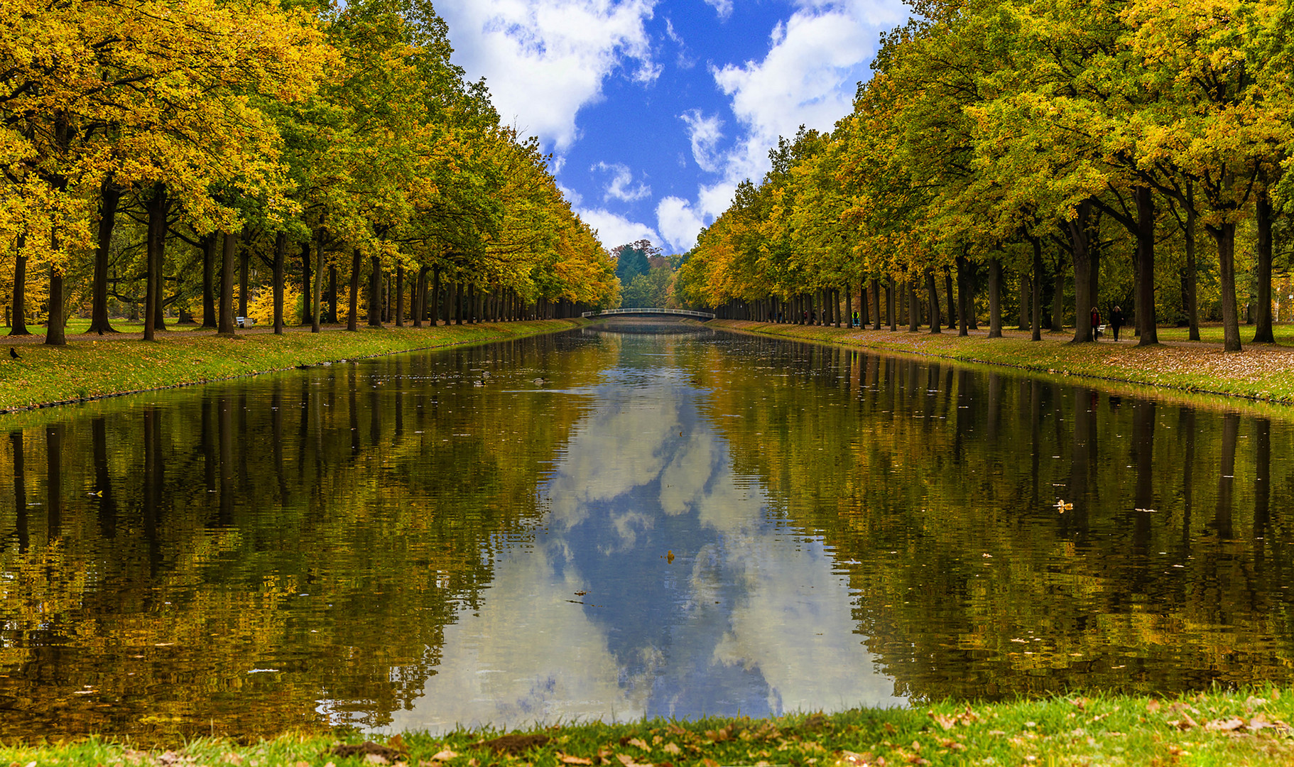 Spaziergang im Aue-Park in Kassel