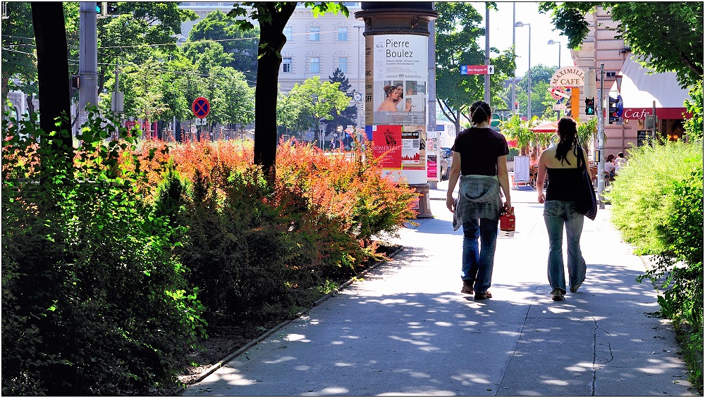 ... Spaziergang im Votivpark ...