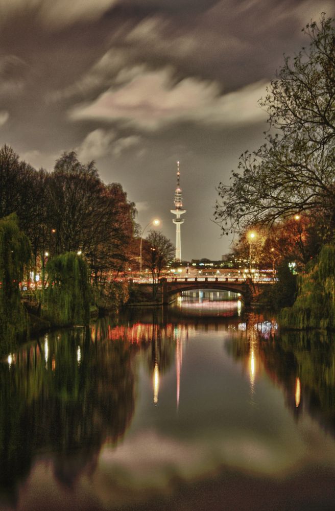 Spaziergang in HDR - Fernsehtum (diesmal gerade)