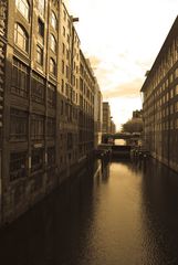 Spaziergang vom Rathaus zur Speicherstadt ...