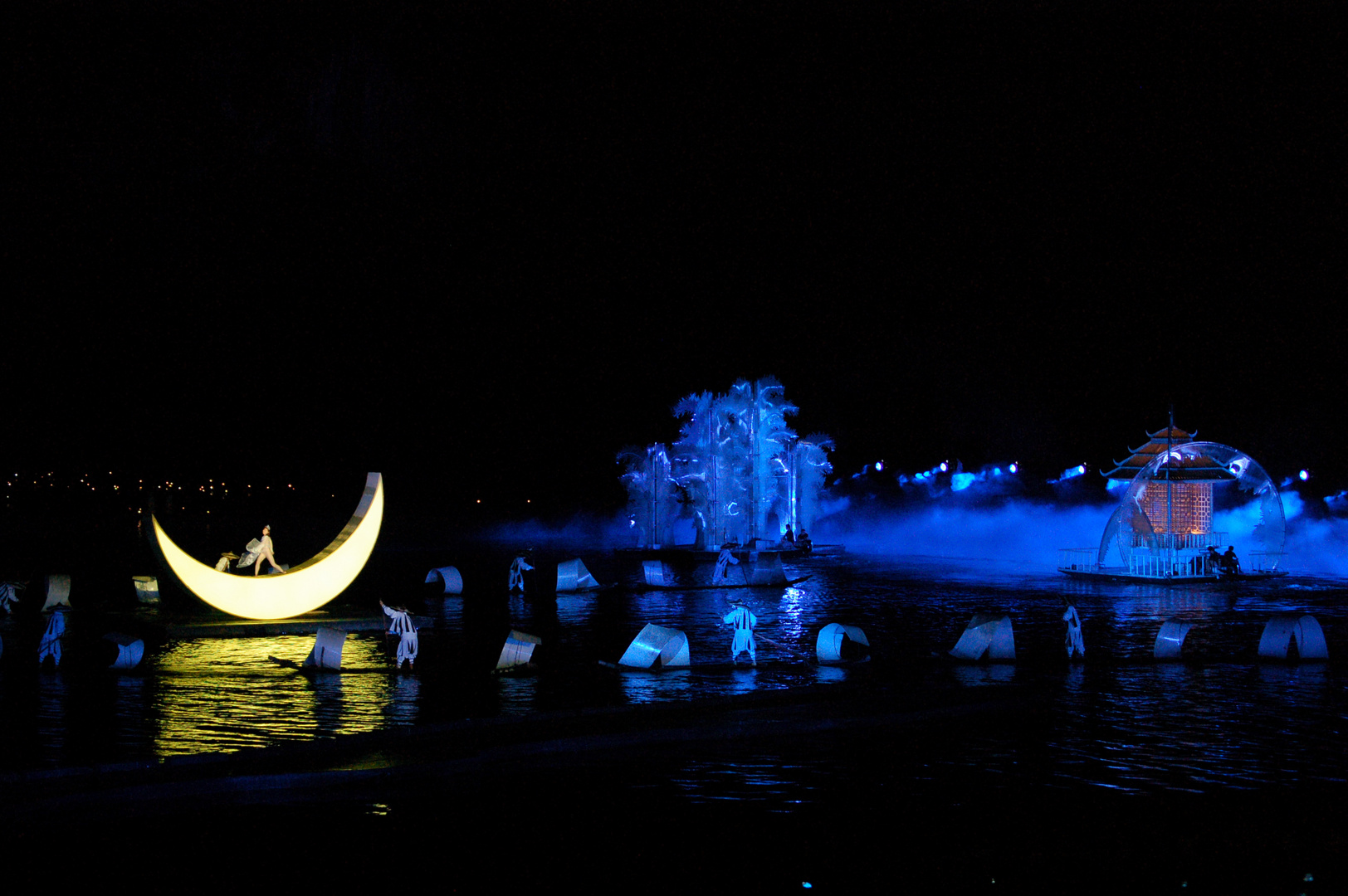 Spectacle son et lumière sur la rivière Li (Chine)