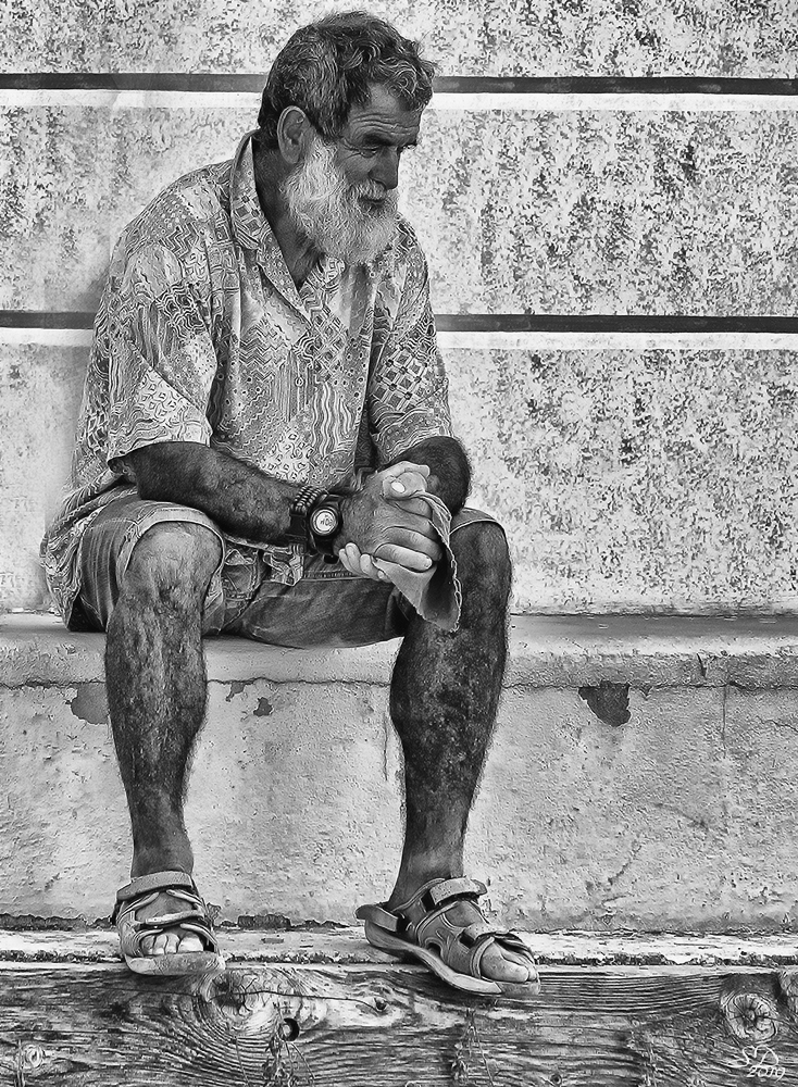 Spectateur à la pétanque .