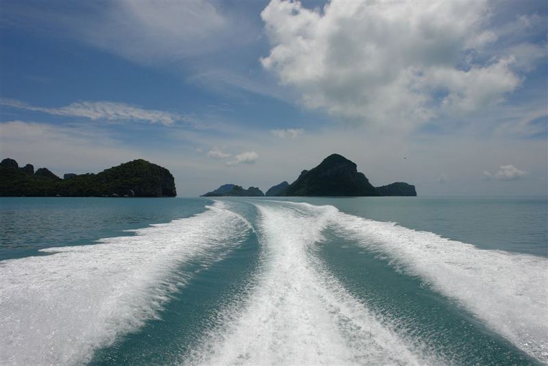 Speedbootfahrt im Süden Thailands