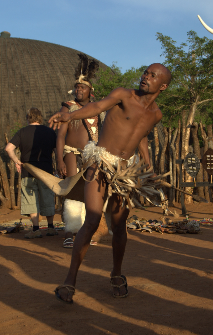 Speerwerfen im Schakaland in Südafrika