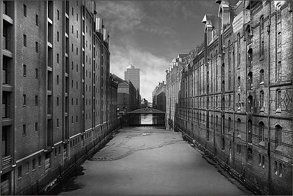 * Speicherstadt *°