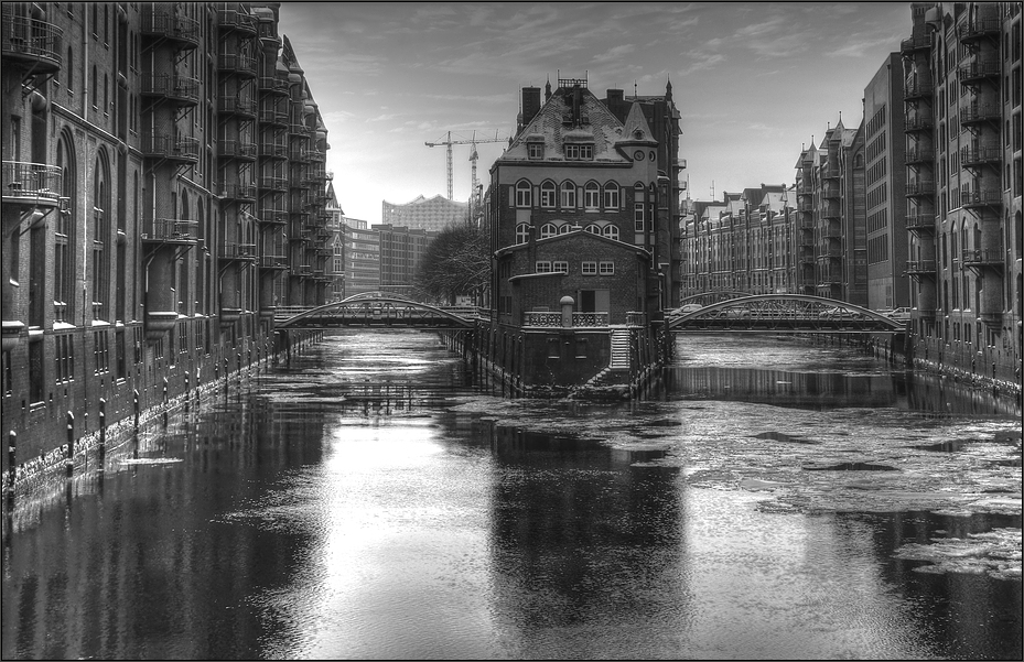 * Speicherstadt *°*