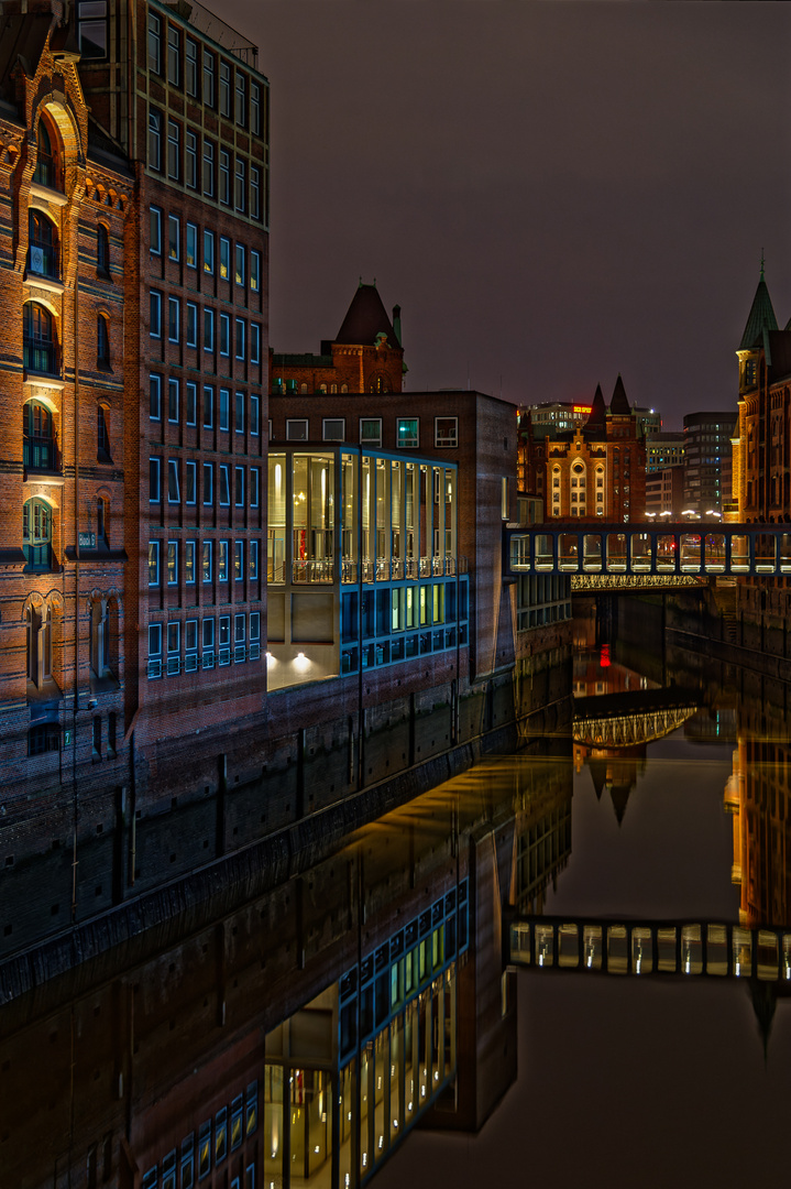 Speicherstadt - Altes und Neues so nah beieinander