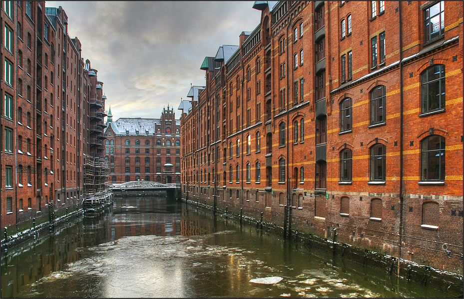 ^* Speicherstadt *°