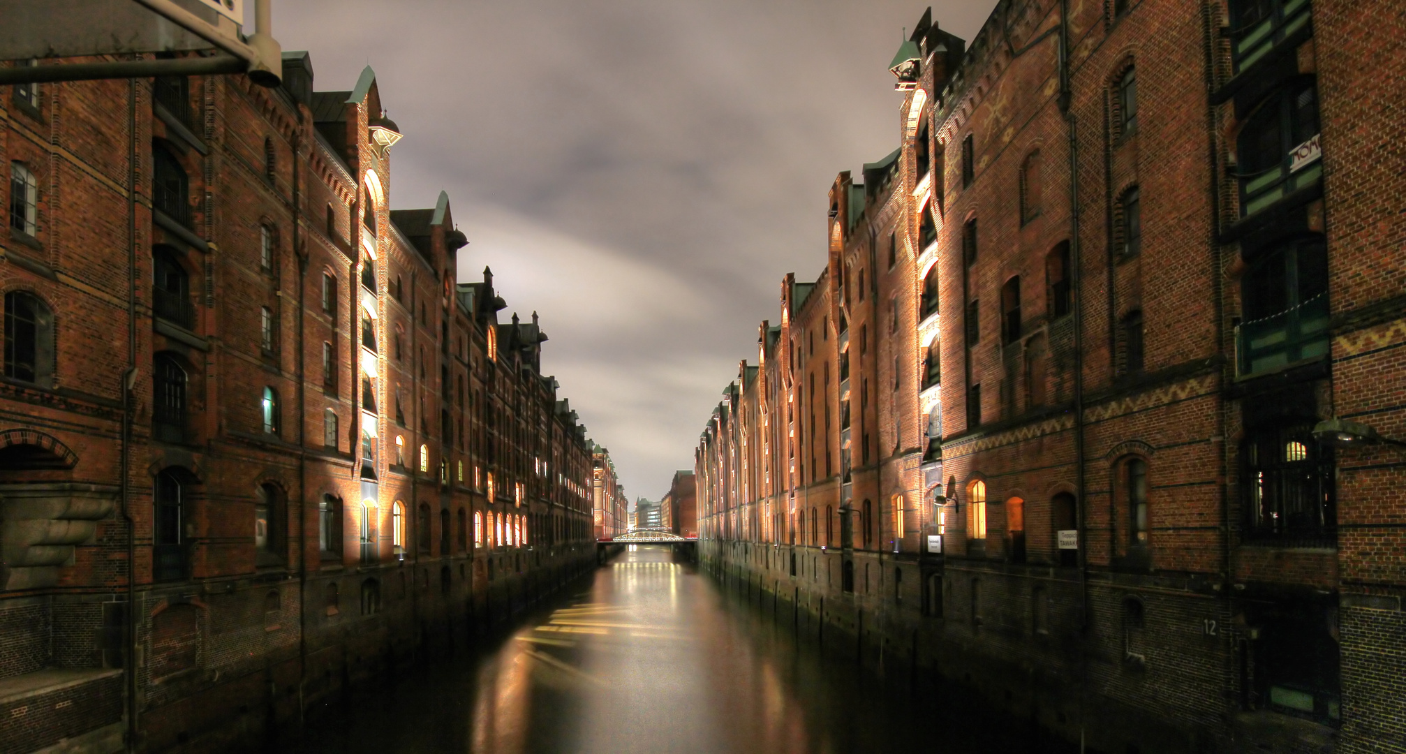 Speicherstadt bei Nacht