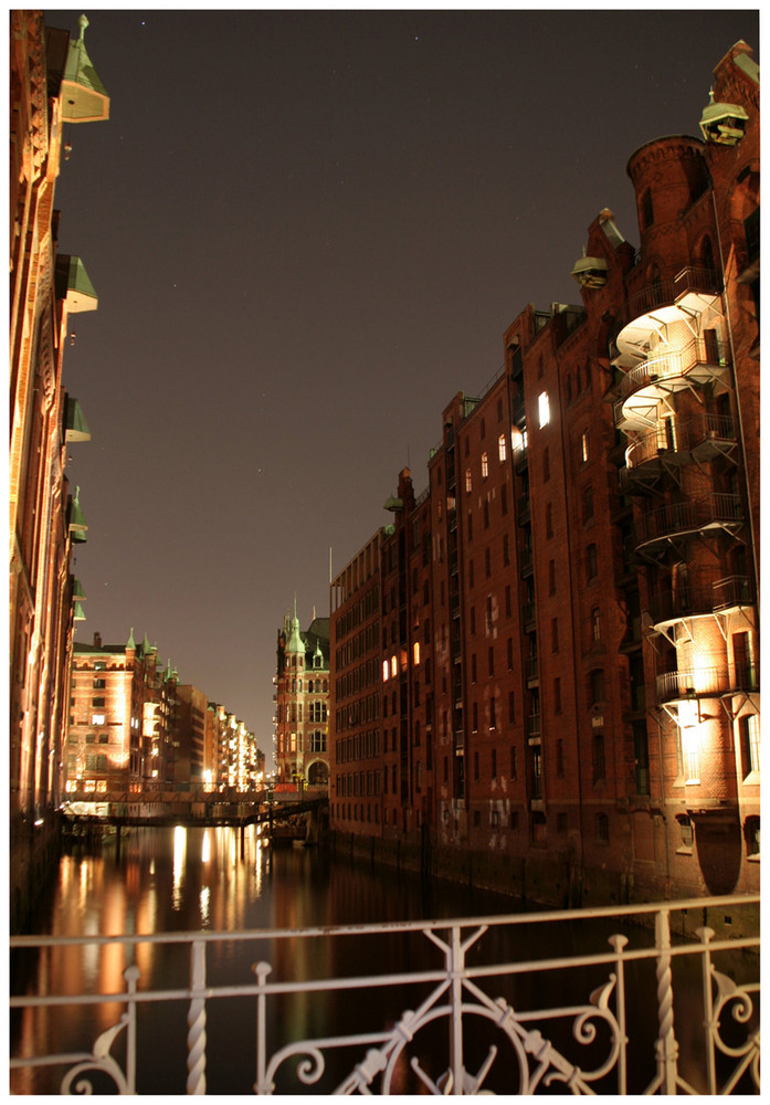 Speicherstadt bei Nacht (2)