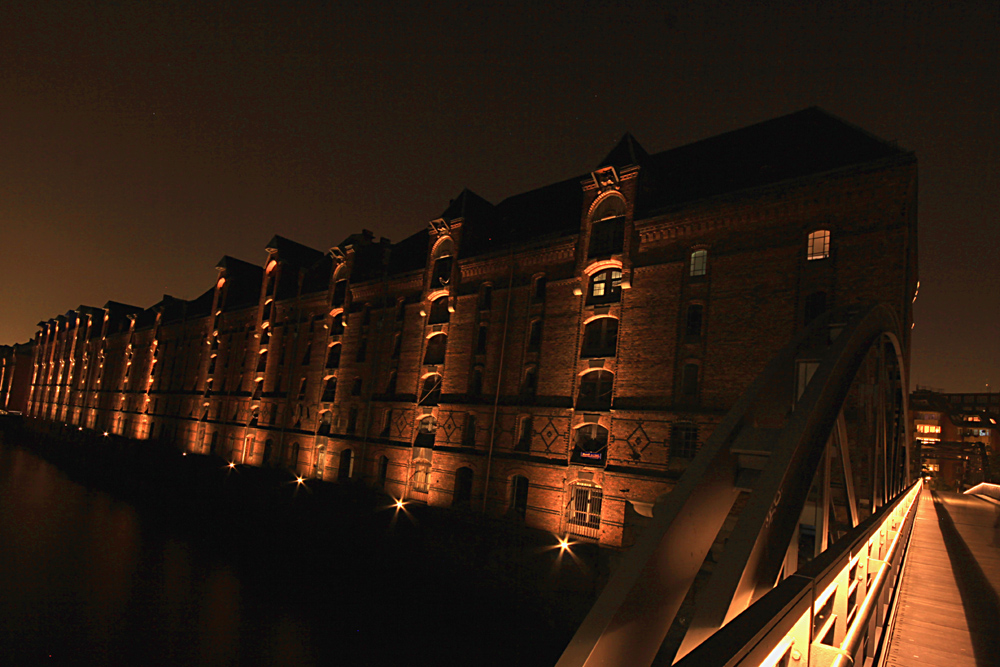 Speicherstadt bei Nacht