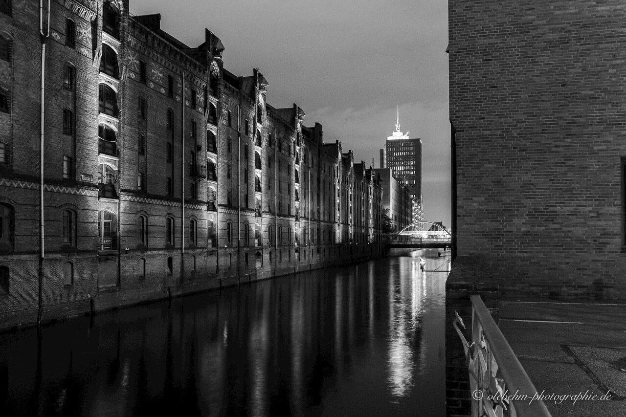 Speicherstadt bei Nacht