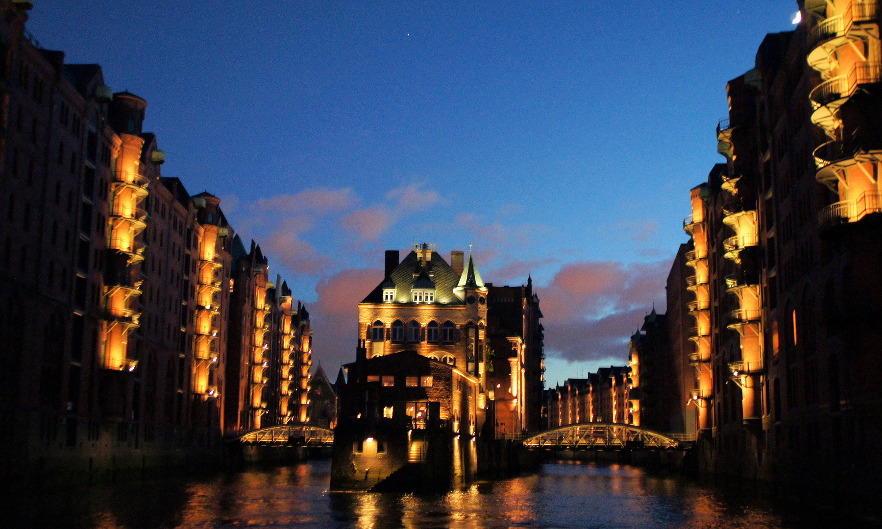 Speicherstadt bei Nacht