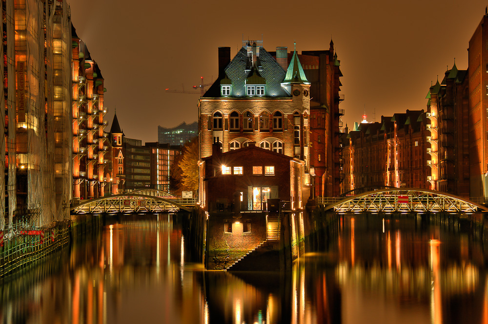 Speicherstadt bei Nacht