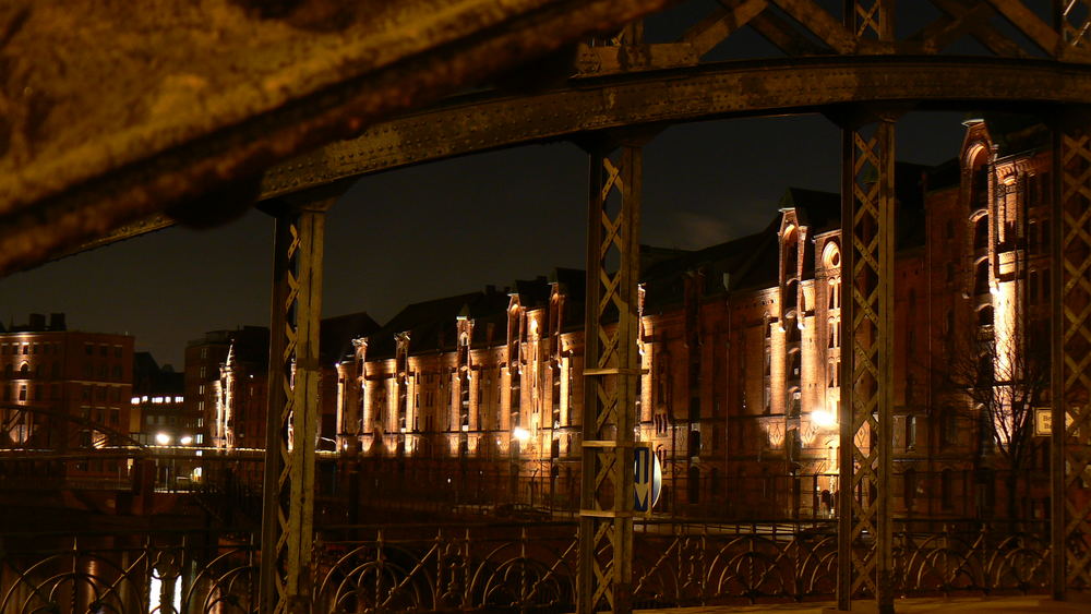 Speicherstadt bei Nacht II