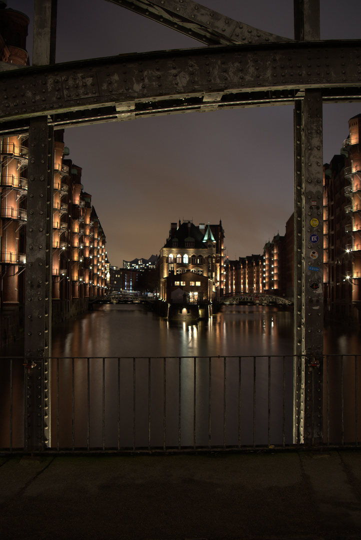 Speicherstadt, Bick von der Poggenmühlenbrücke