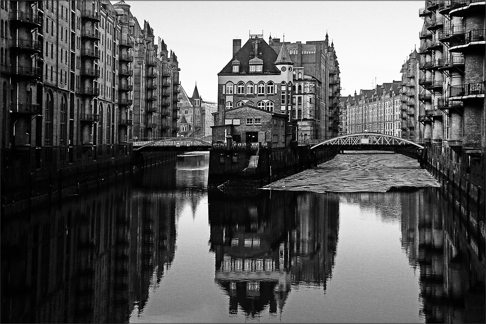 * Speicherstadt black & white *