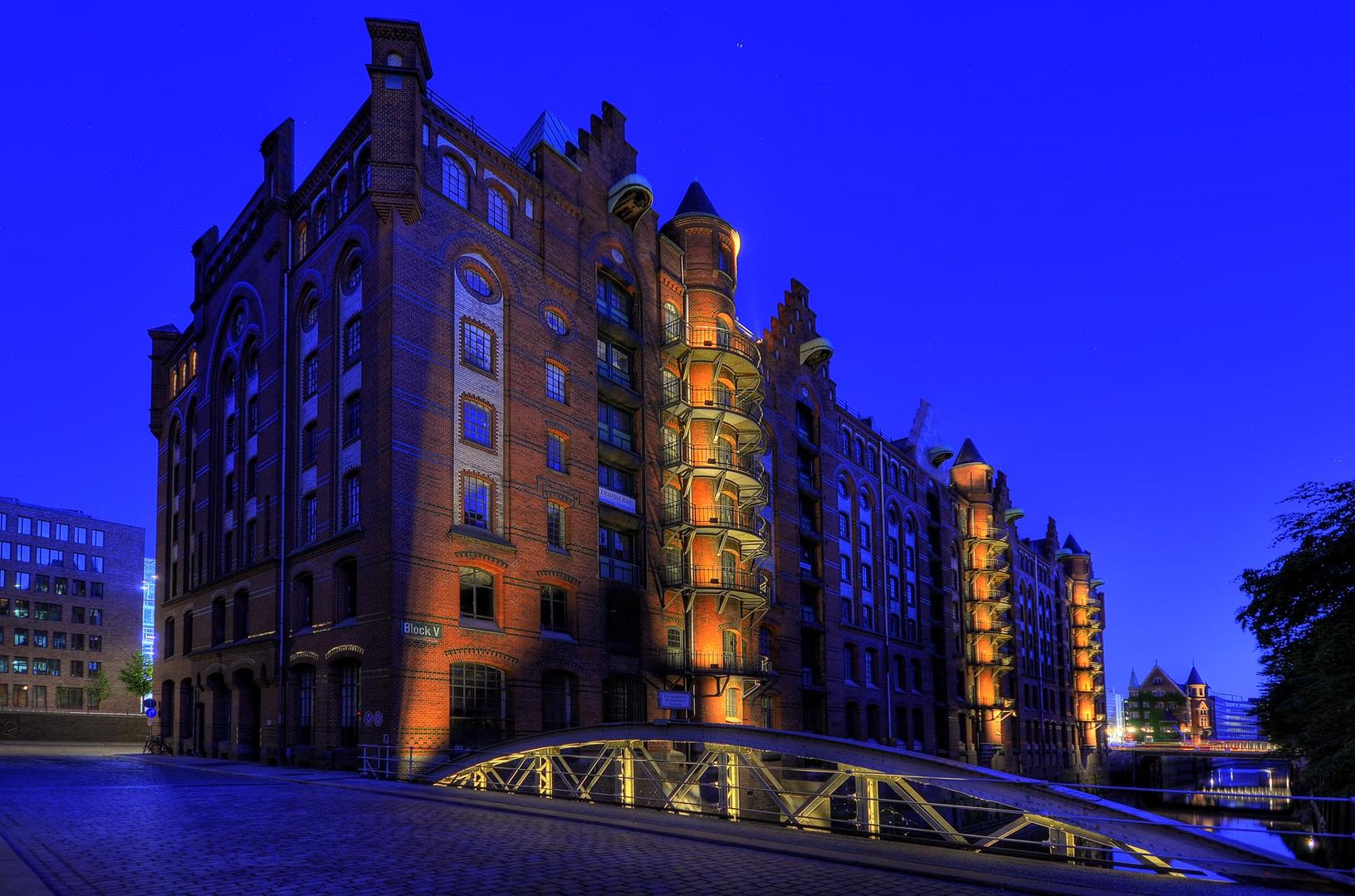 Speicherstadt, blaue Stunde