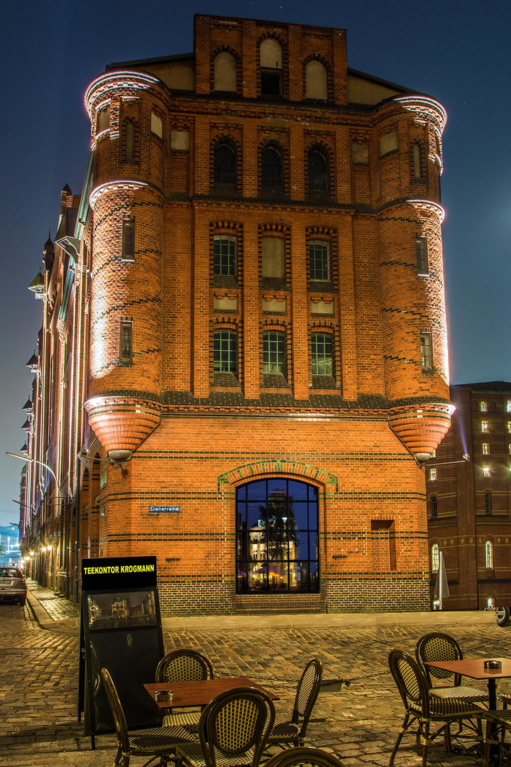 Speicherstadt, Block U, jetzt auch beleuchtet