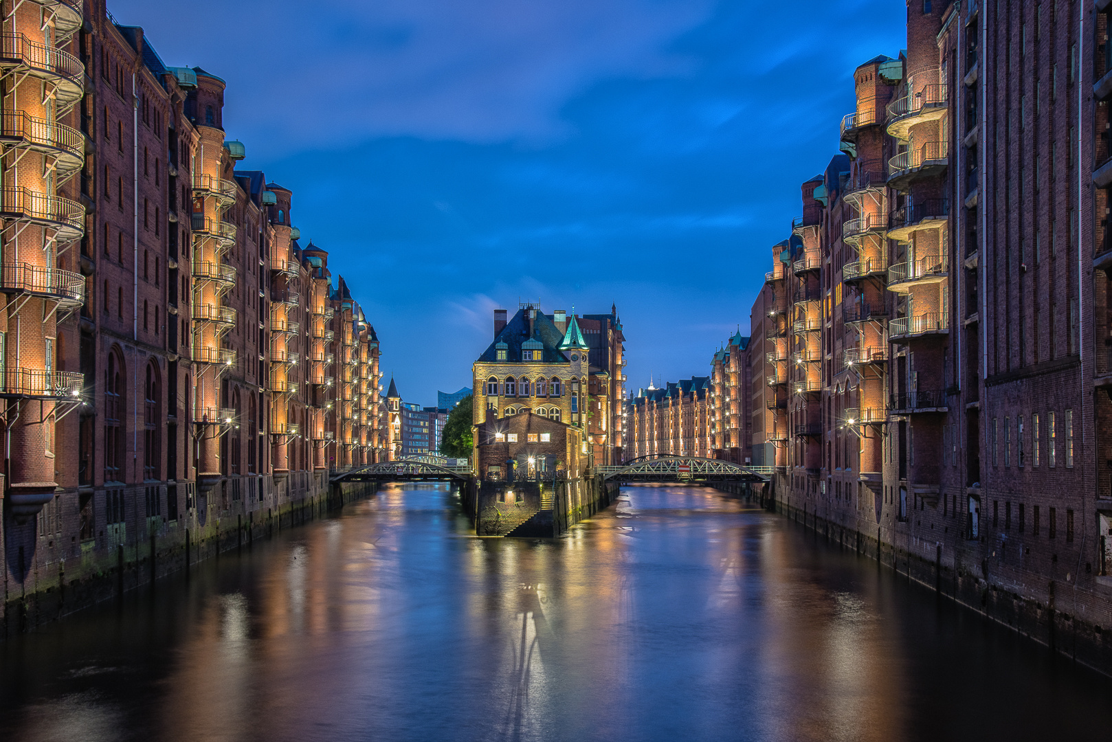 speicherstadt blue hour