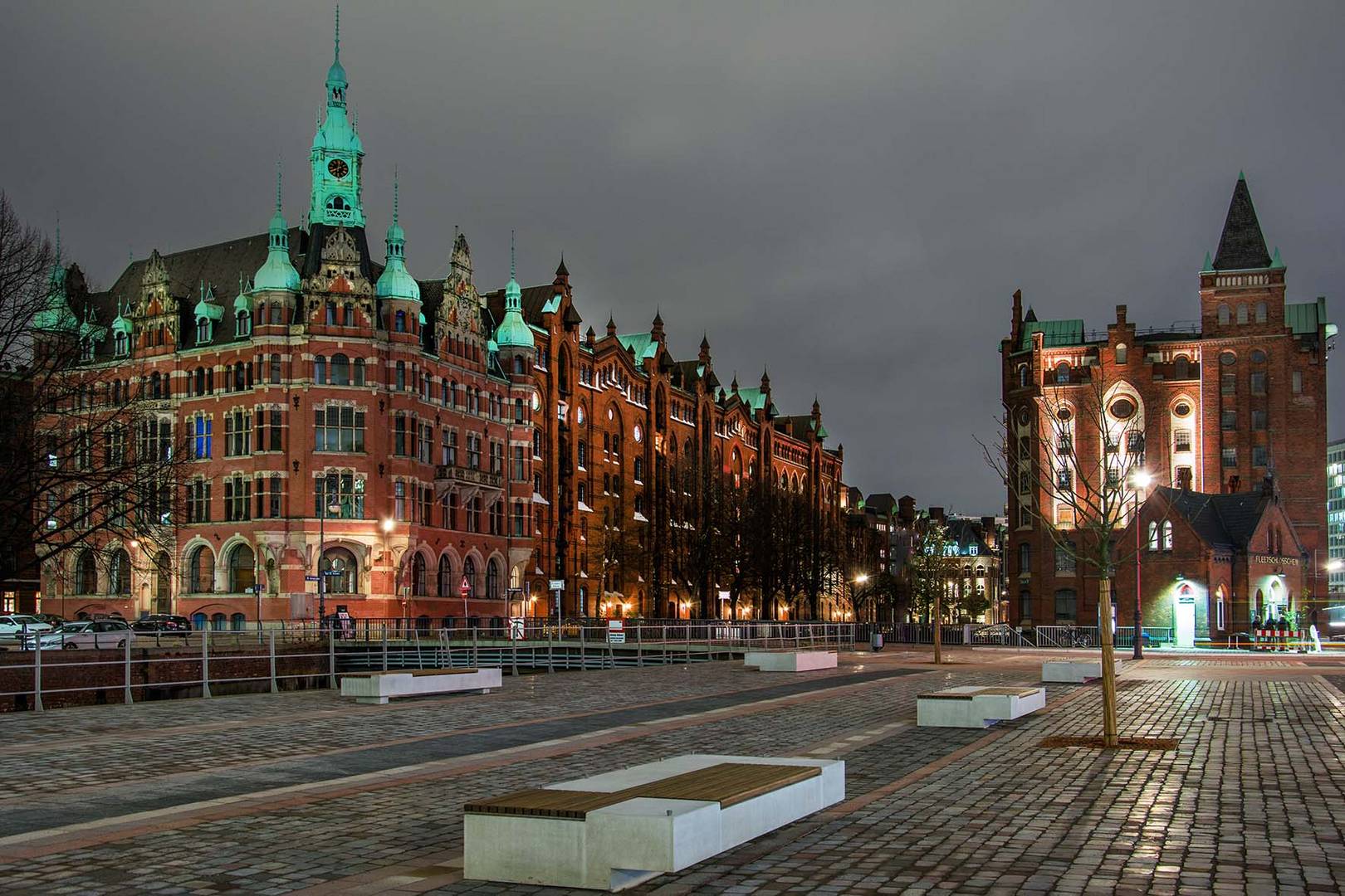 Speicherstadt , die Häßlichkweit ist fertig