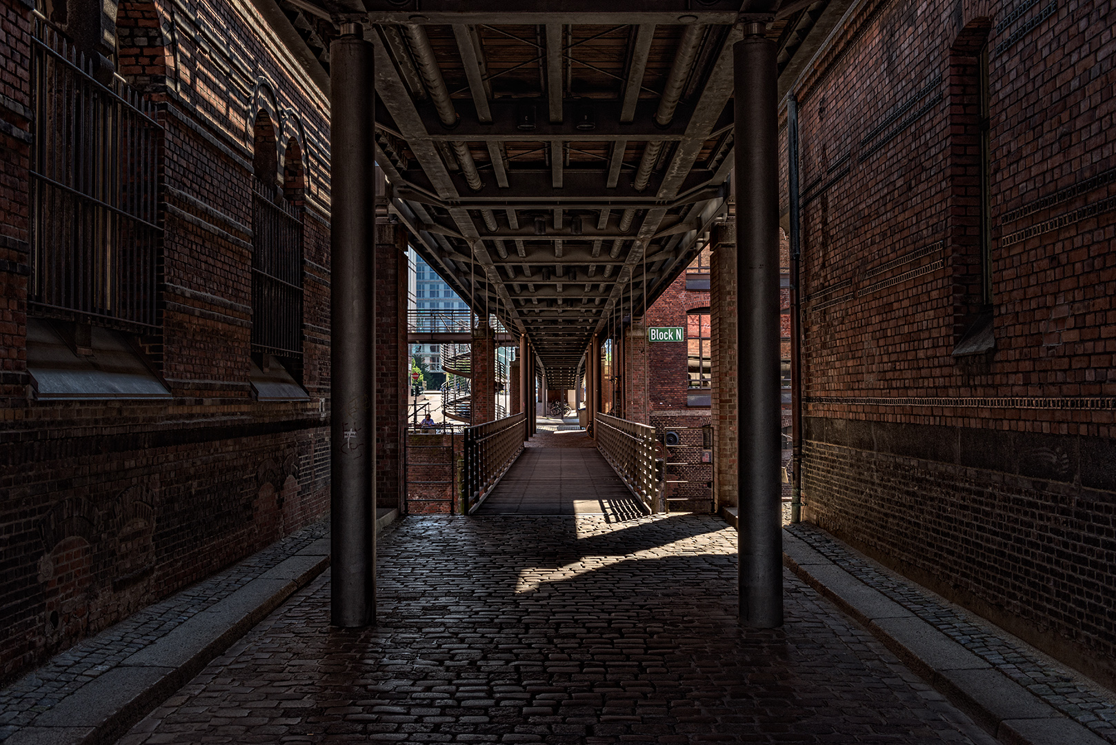 Speicherstadt, Durchgang