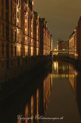 Speicherstadt-Fleet at Night