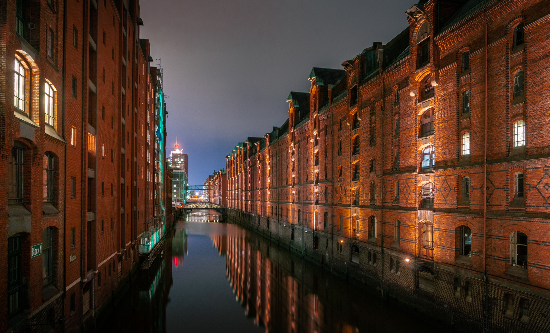 Speicherstadt Hamburg bei Nacht