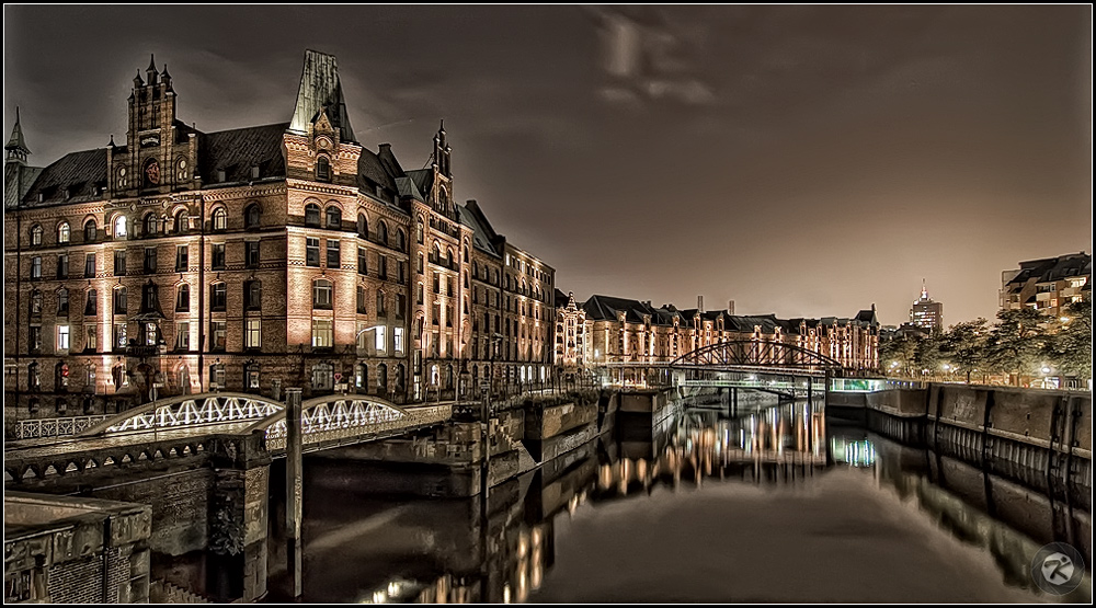 < Speicherstadt Hamburg II >