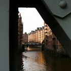 Speicherstadt im Brückenrahmen