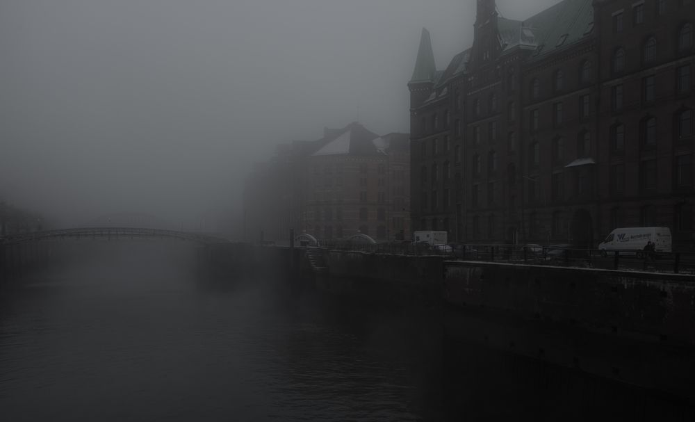 Speicherstadt im Dezember-Nebel, Hamburg