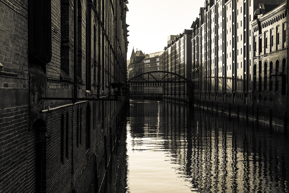 Speicherstadt im Gegenlicht