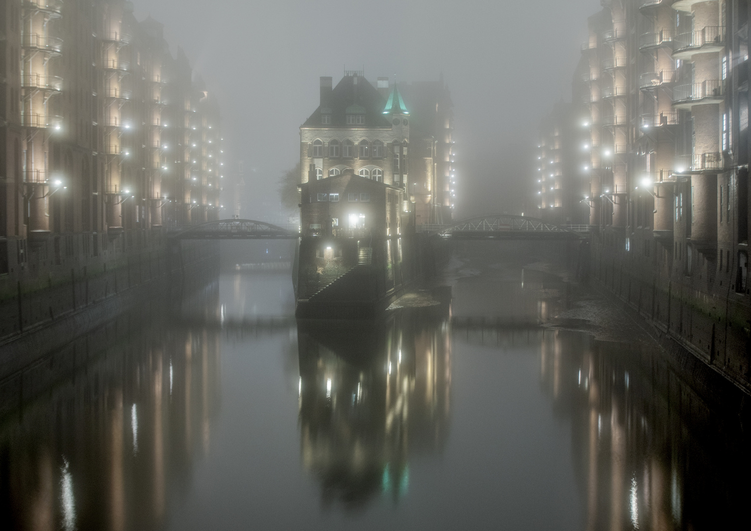 speicherstadt im Nebel