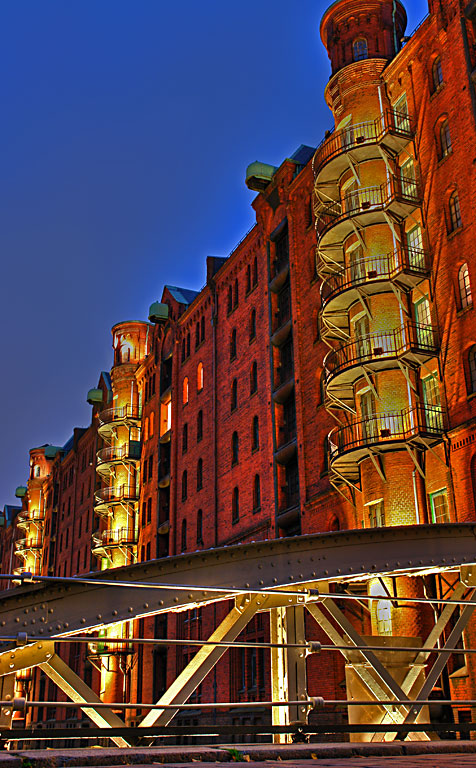 Speicherstadt in der Dämmerung