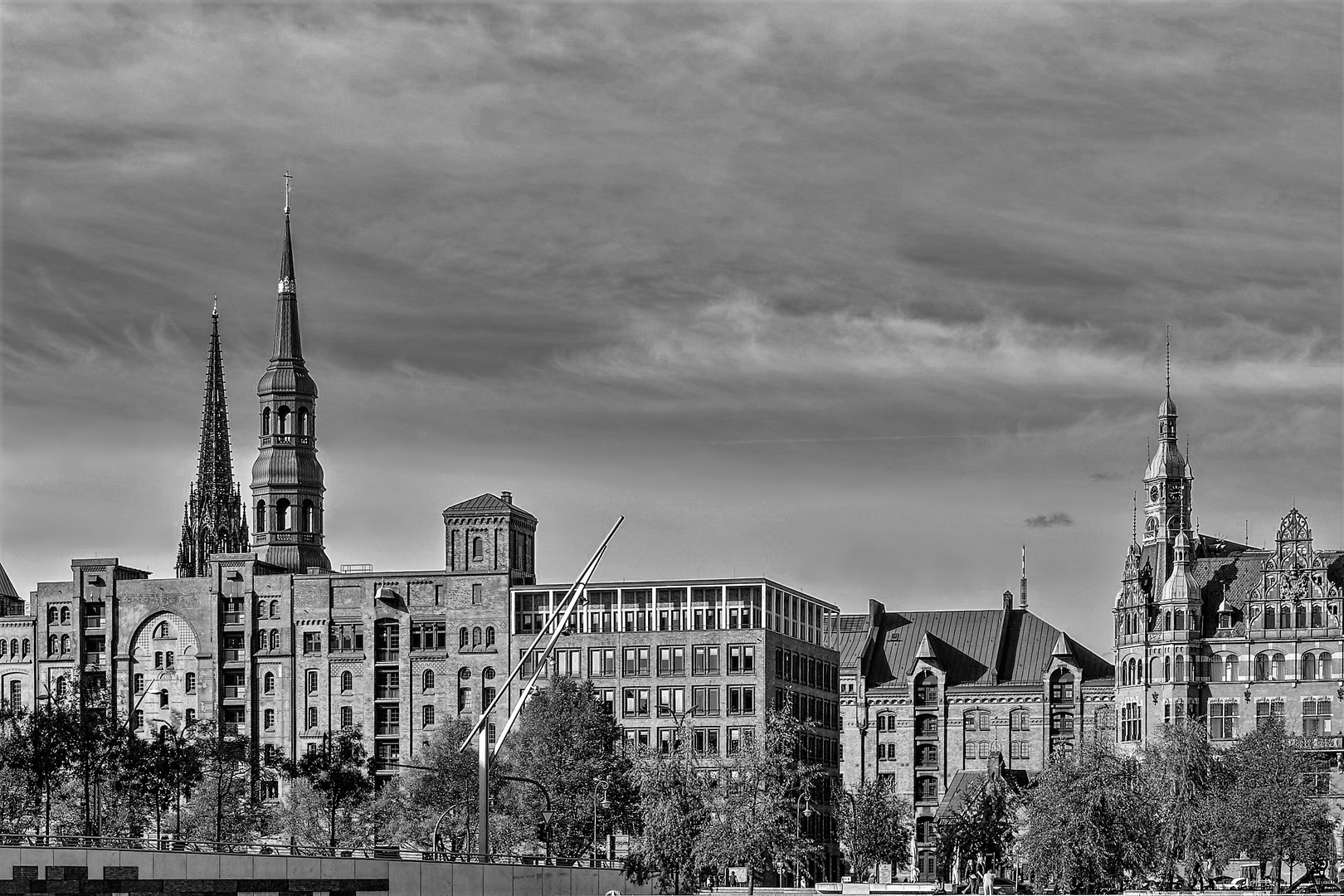 Speicherstadt mit zwei Hauptkirchen