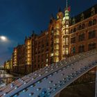 speicherstadt mond brückengeläner