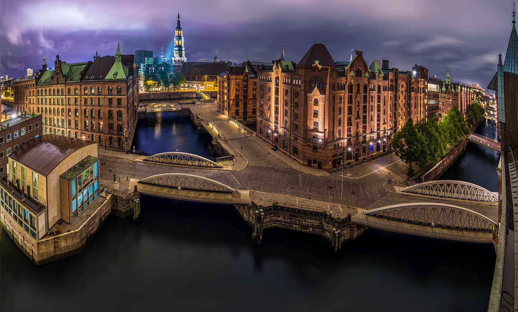 Speicherstadt und St.Katharinen